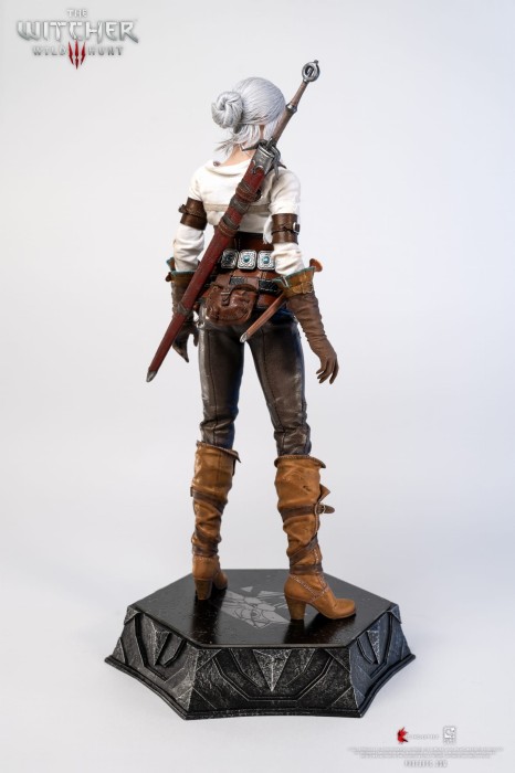 WHT BKG06_THE WITCHER - Ciri of Cintra 1_6 Scale Articulated Figures - PureArts.jpg