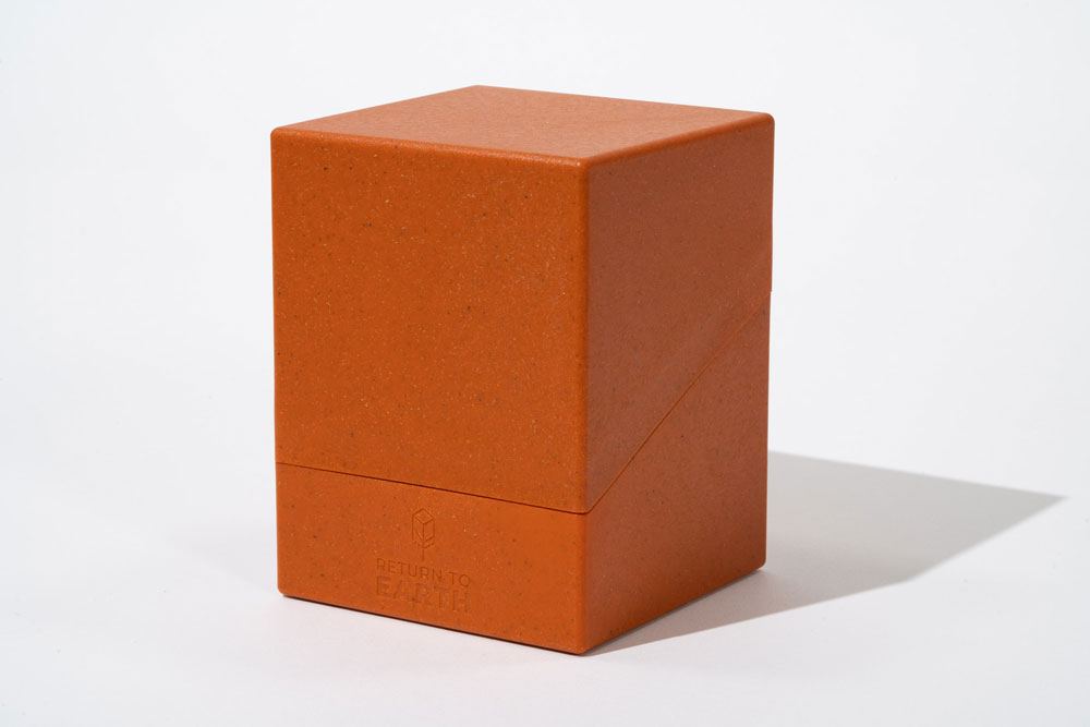 x_ugd-011141-008-00.jpg
