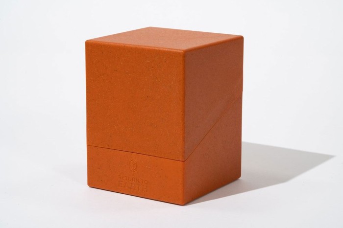 x_ugd-011141-008-00.jpg